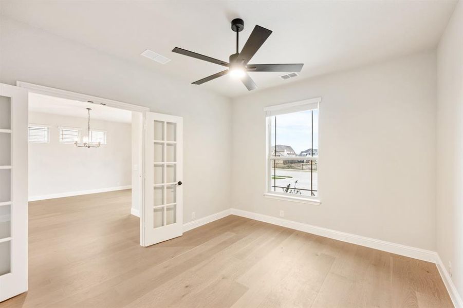 Spacious, unfurnished interior of a new home in Villages of Walnut Grove, Midlothian (Image 39).