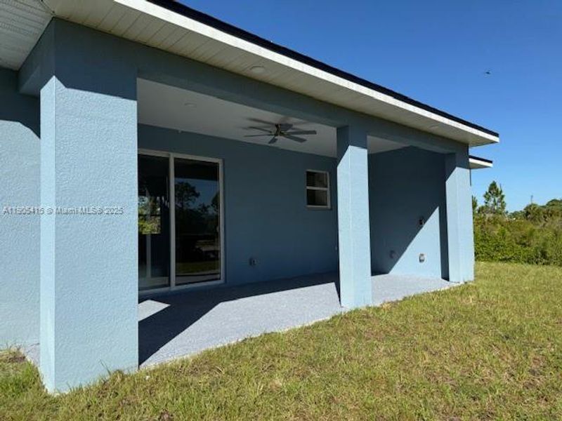 Exterior details and patio area of a home in , Lehigh Acres (Image 3).