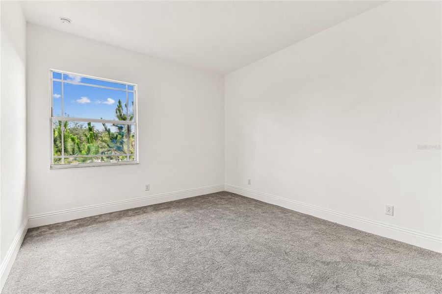 Spacious, unfurnished interior of a new home in , Lakewood Ranch (Image 48).