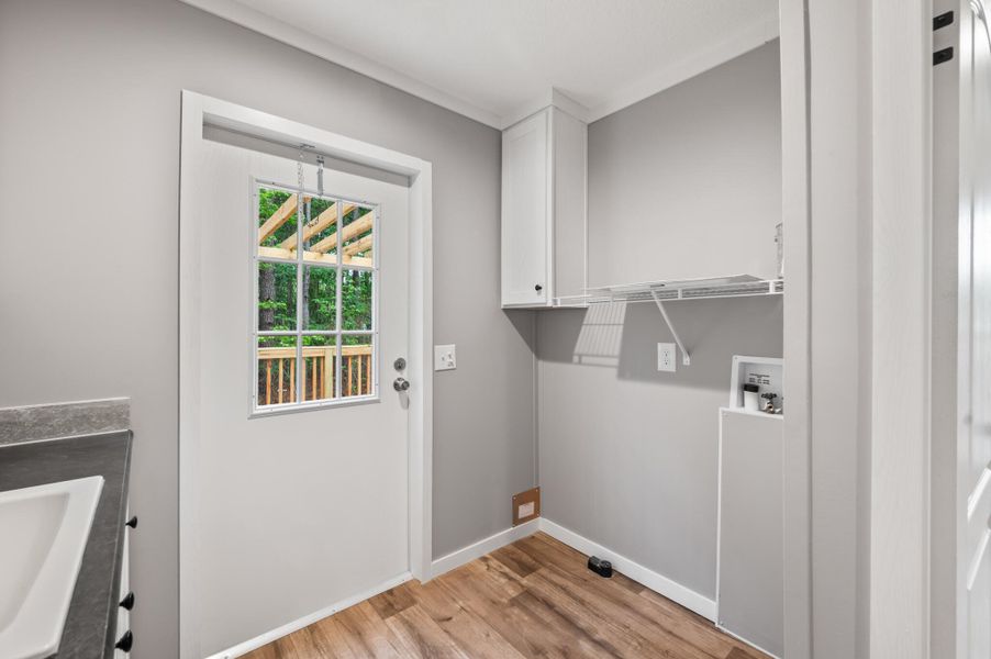Spacious, unfurnished interior of a new home in , Eutawville (Image 19).