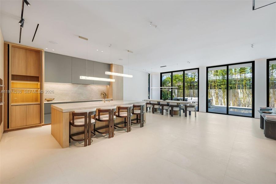 Community amenities in , Miami (Image 25).