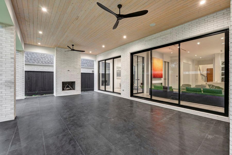 Exterior details and patio area of a home in , Houston (Image 26).