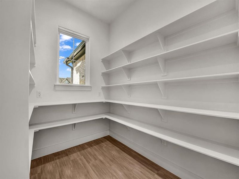 Spacious, unfurnished interior of a new home in , Weatherford (Image 31).