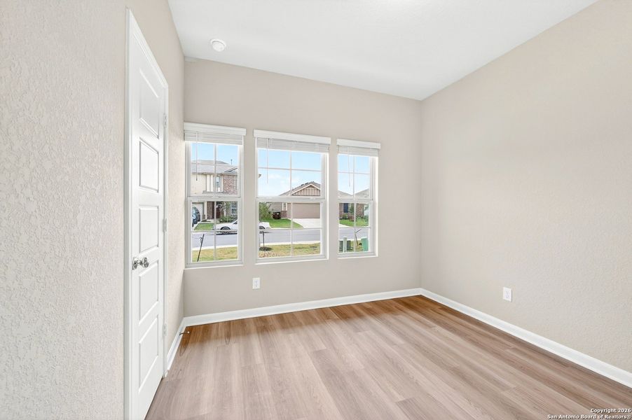 Spacious, unfurnished interior of a new home in Winding Brook, San Antonio (Image 48).