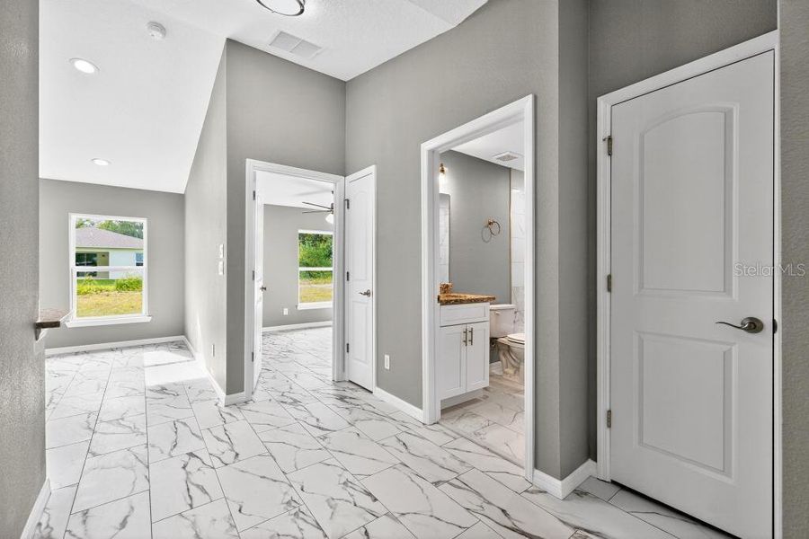 Image 33 of a home in .