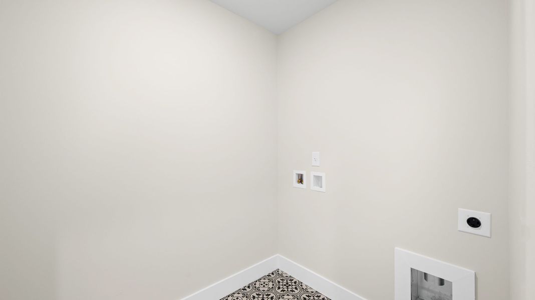 Image 27 of a home in Harbor Crest.