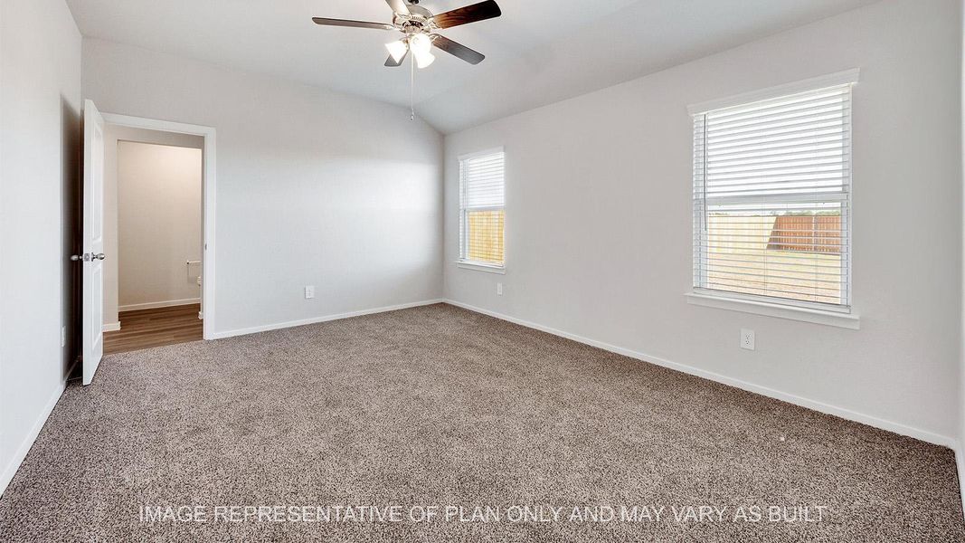 Spacious, unfurnished interior of a new home in Pleasant Hill, Bryan (Image 12).