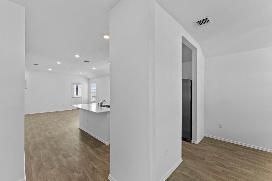 Spacious, unfurnished interior of a new home in Talavera, Kyle (Image 10).