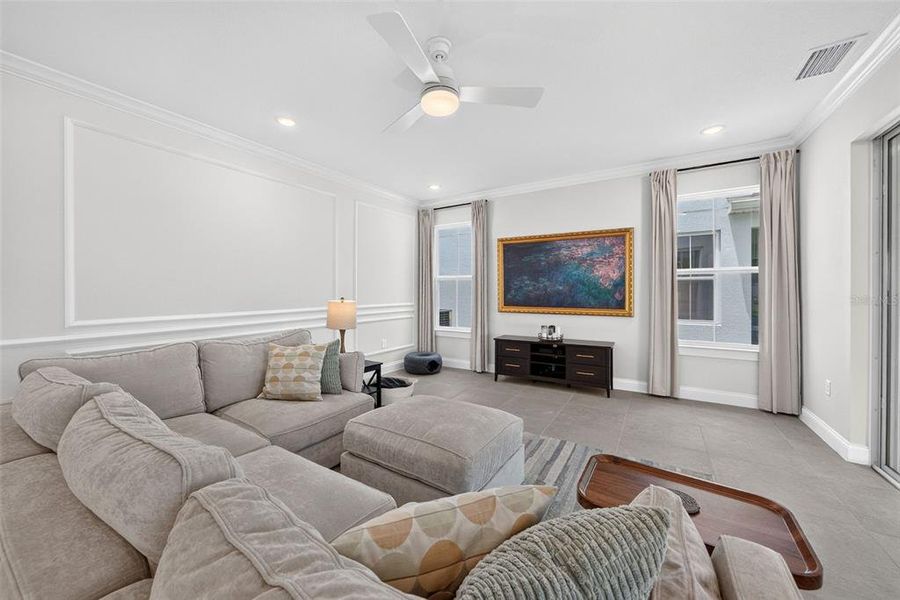 Furnished interior view inside a new home in , Orlando (Image 21).