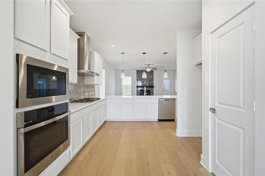 Furnished interior view inside a new home in Westridge, McKinney (Image 6).
