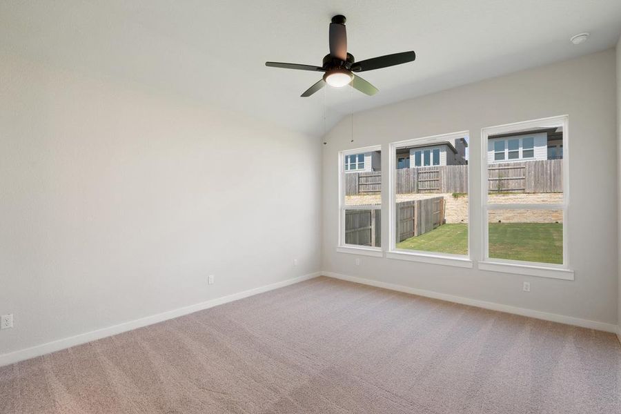 Spacious, unfurnished interior of a new home in Lariat, Liberty Hill (Image 30).