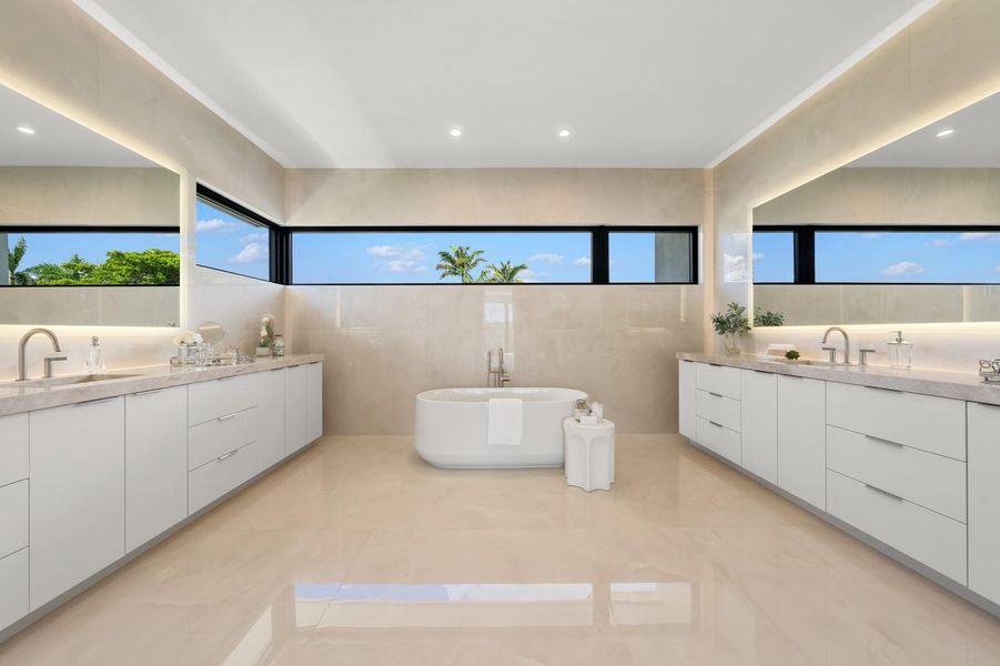 Furnished interior view inside a new home in , Fort Lauderdale (Image 21).