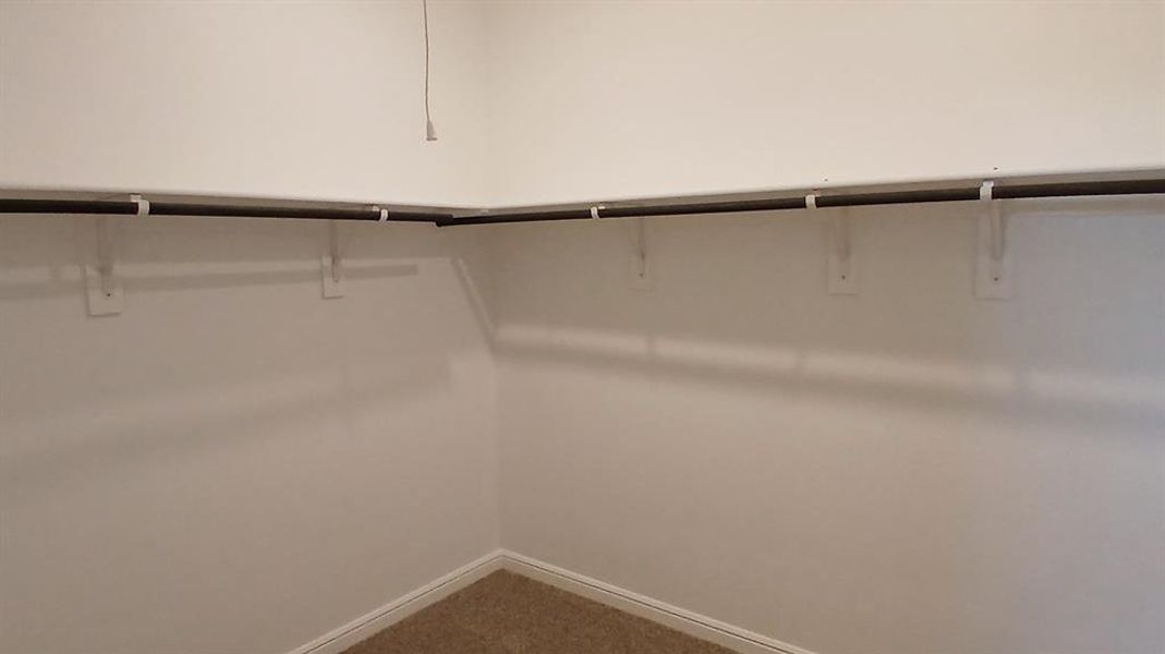 Spacious, unfurnished interior of a new home in The Canyons, Keene (Image 12).