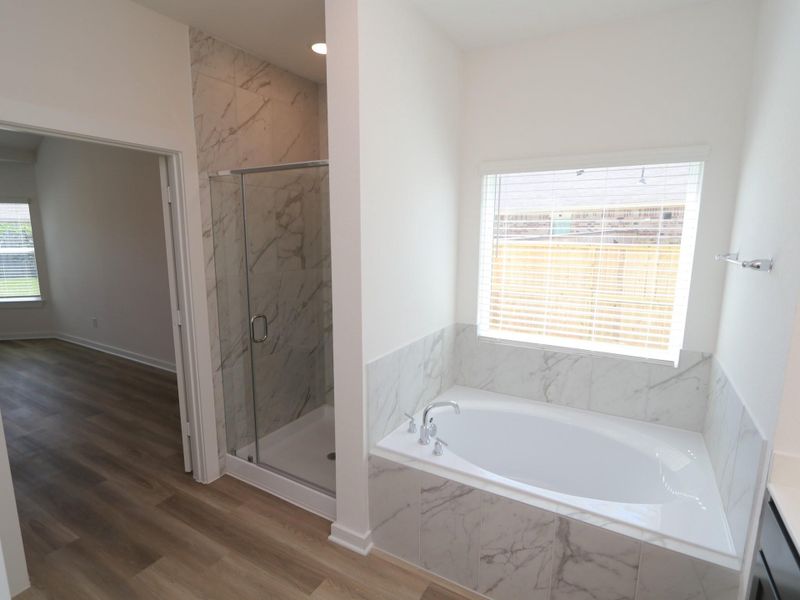 Furnished interior view inside a new home in Miller's Pond, Rosenberg (Image 8).