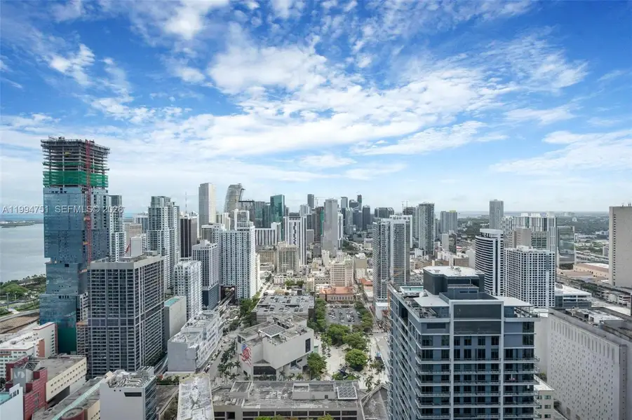 Condo located in Miami, FL showcasing its design and architecture (Image 4).