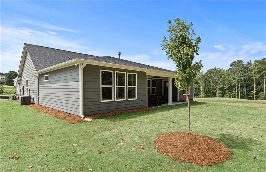 Exterior details and patio area of a home in , Villa Rica (Image 4).