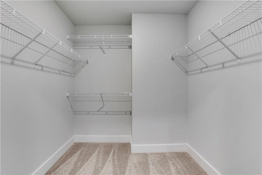 Spacious, unfurnished interior of a new home in Cambridge, Flowery Branch (Image 45). Spacious, unfurnished interior of a new home in Cambridge, Flowery Branch (Image 45).