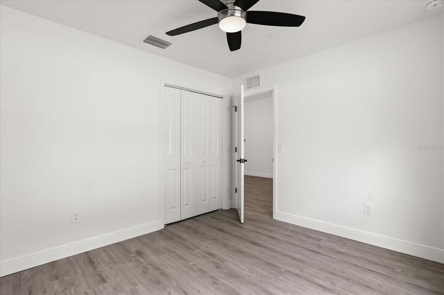 Spacious, unfurnished interior of a new home in , Leesburg (Image 21).
