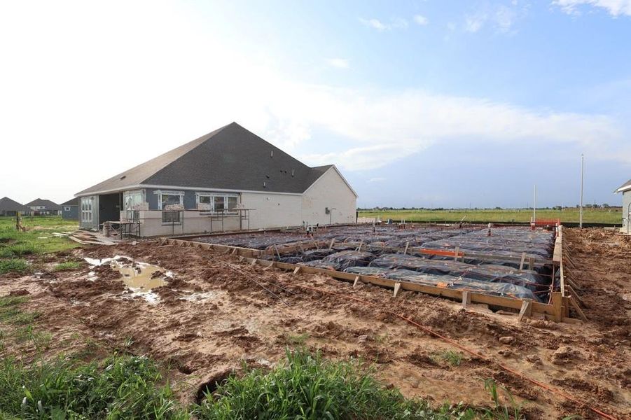 Every foundation at DWH is engineered and it’s inspected three times! We do not do “batch” testing. Rest easy knowing your foundation comes with a 10 year warranty. Every foundation at DWH is engineered and it’s inspected three times! We do not do “batch” testing. Rest easy knowing your foundation comes with a 10 year warranty.