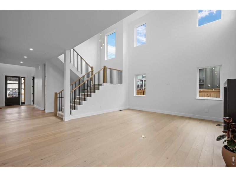 Spacious, unfurnished interior of a new home in , Louisville (Image 19).