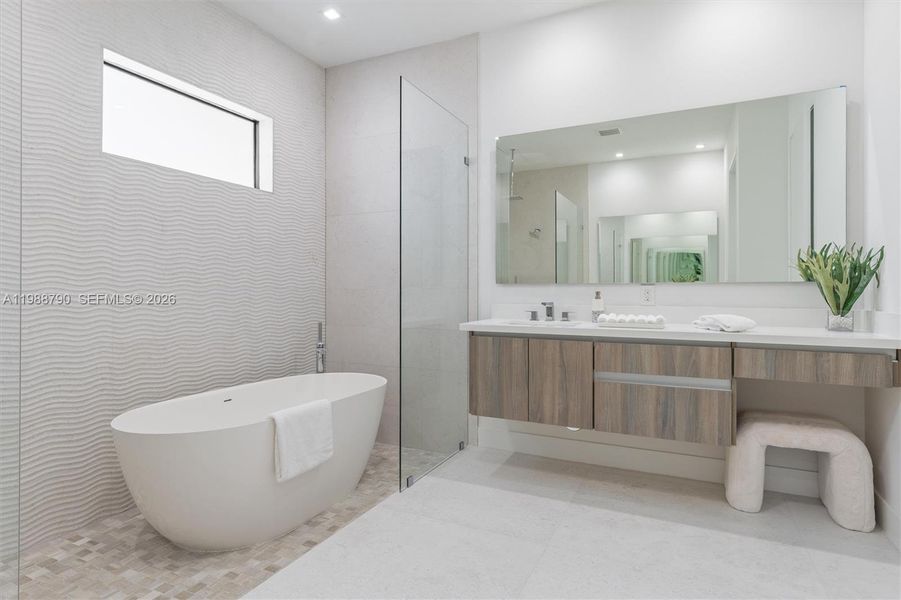 Furnished interior view inside a new home in , Cutler Bay (Image 7).