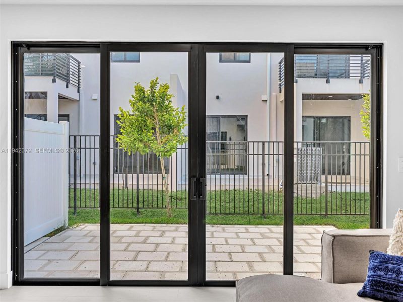Exterior details and patio area of a home in , Dania Beach (Image 26).