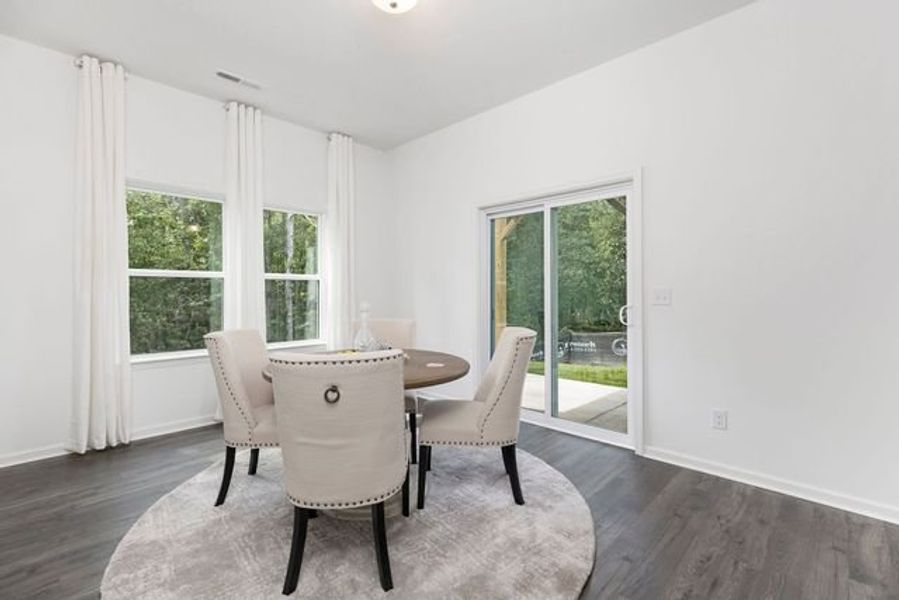 Representative furnished interior of a home built from the Cyprus by True Homes in Westbrook Falls, Colfax (Image 16).