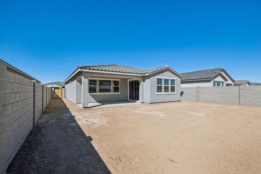 1,556sf New Home in Buckeye, AZ.  - Slide 26