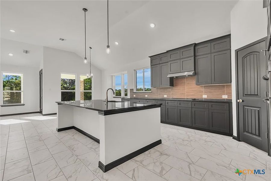 Furnished interior view inside a new home in Heritage Oaks, Killeen (Image 12).