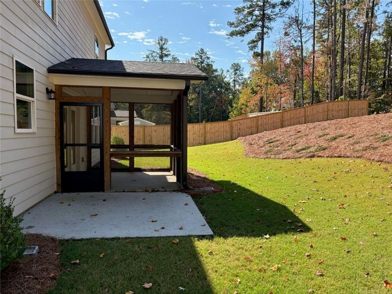 Exterior details and patio area of a home in Riverwood, Dallas (Image 22).