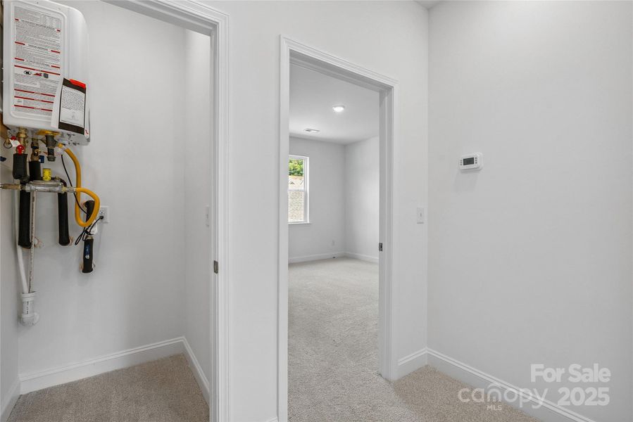 Spacious, unfurnished interior of a new home in , Asheville (Image 16).