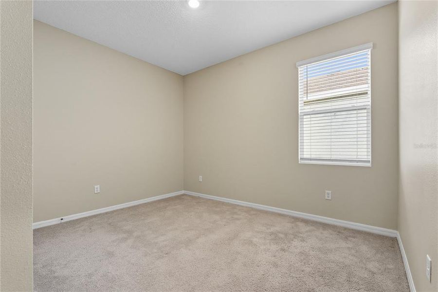 Spacious, unfurnished interior of a new home in , Dade City (Image 34).