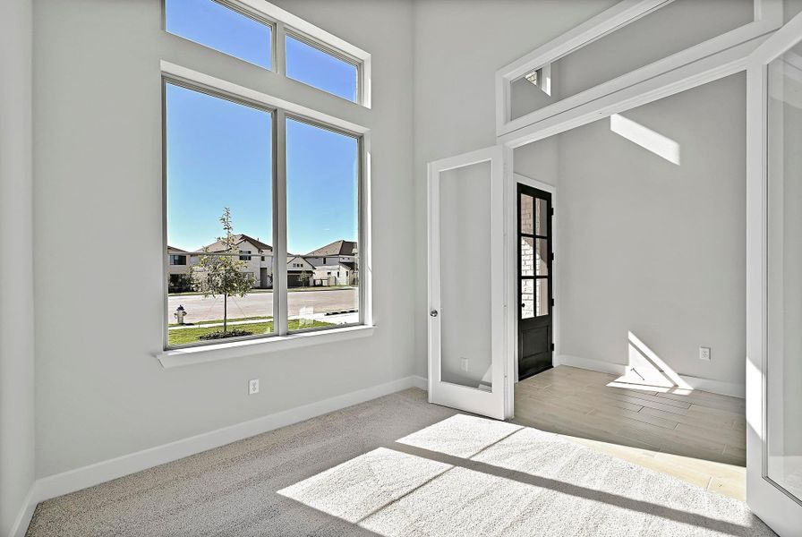 Spacious, unfurnished interior of a new home in Santa Rita Ranch - 60', Liberty Hill (Image 17).