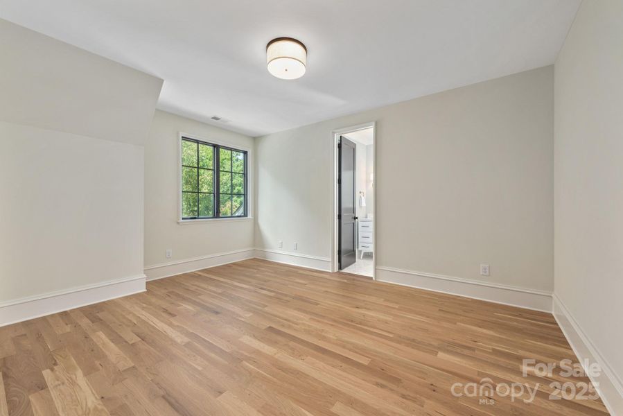 Spacious, unfurnished interior of a new home in , Charlotte (Image 23).