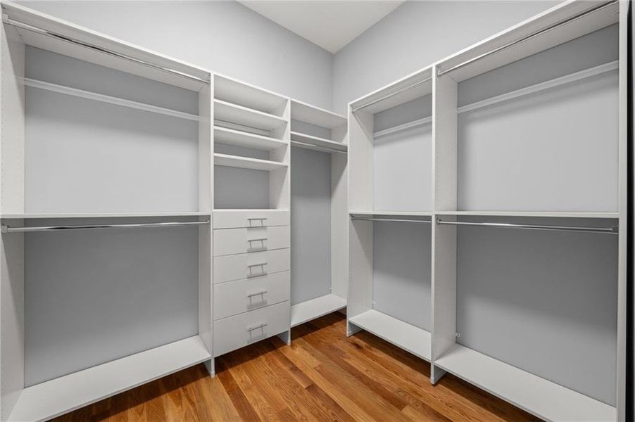 Spacious, unfurnished interior of a new home in , Alpharetta (Image 21).