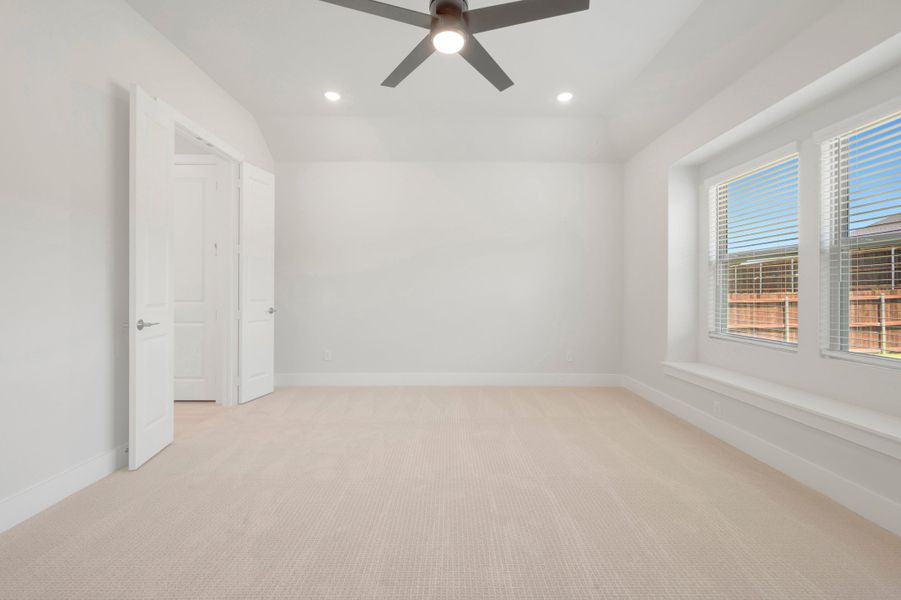 Spacious, unfurnished interior of a new home in View at the Reserve, Mansfield (Image 29).