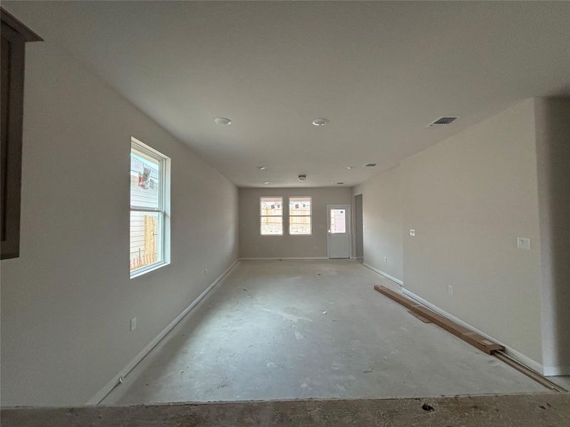 Spacious, unfurnished interior of a new home in Covered Bridge, Hutto (Image 26). Spacious, unfurnished interior of a new home in Covered Bridge, Hutto (Image 26).