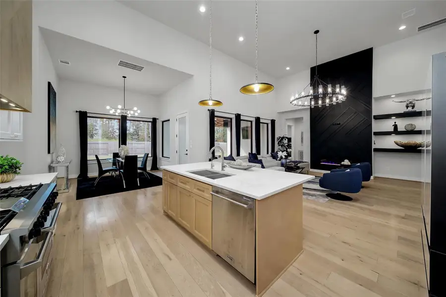 Furnished interior view inside a new home in ARTAVIA, Conroe (Image 26).