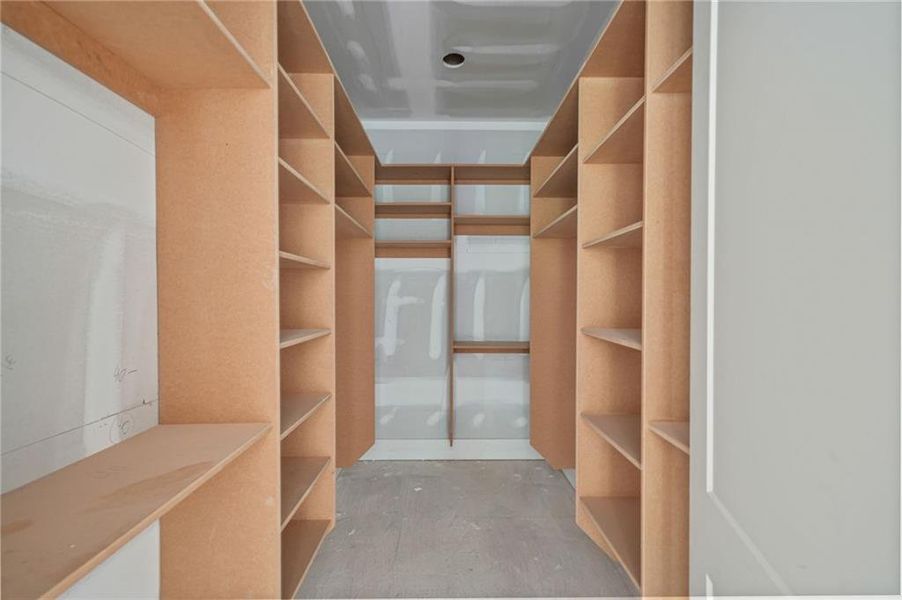 Spacious, unfurnished interior of a new home in , Suwanee (Image 21).