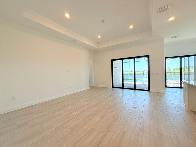 Spacious, unfurnished interior of a new home in , Lakewood Ranch (Image 16).