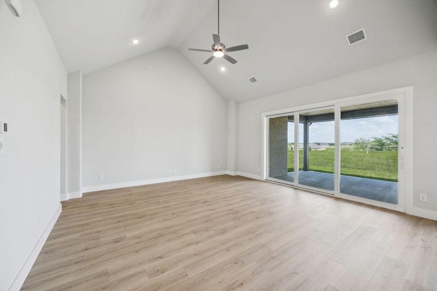 Representative unfurnished interior of a home built from the Verona by Centre Living Homes in Ellis Ranch Estates, Waxahachie (Image 19). Representative unfurnished interior of a home built from the Verona by Centre Living Homes in Ellis Ranch Estates, Waxahachie (Image 19).