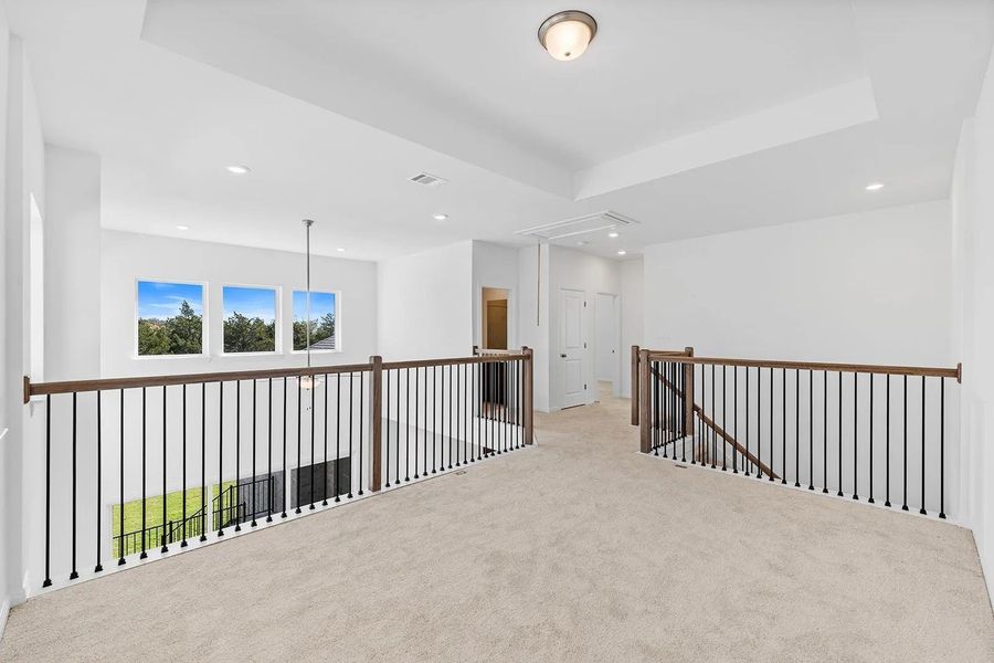 Spacious, unfurnished interior of a new home in The Colony - 50', Bastrop (Image 12).