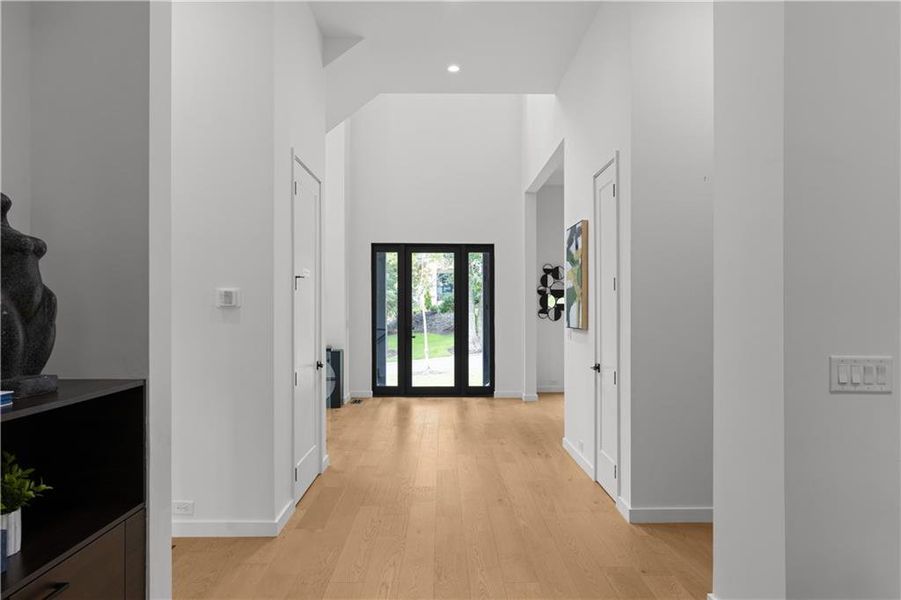 Spacious, unfurnished interior of a new home in , Atlanta (Image 109). Spacious, unfurnished interior of a new home in , Atlanta (Image 109).