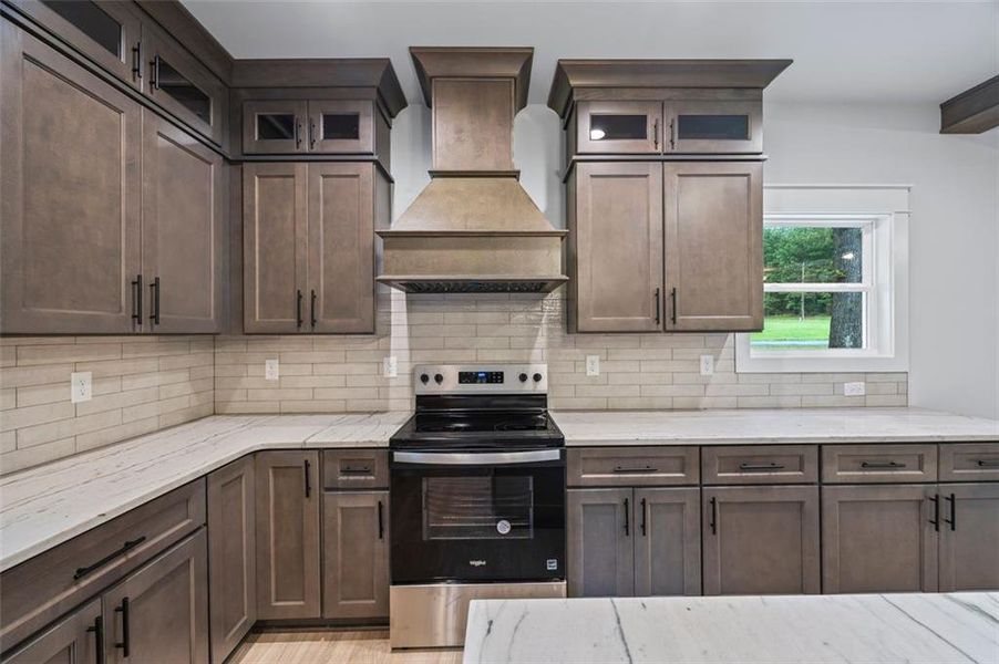 Image 69 of a home in .