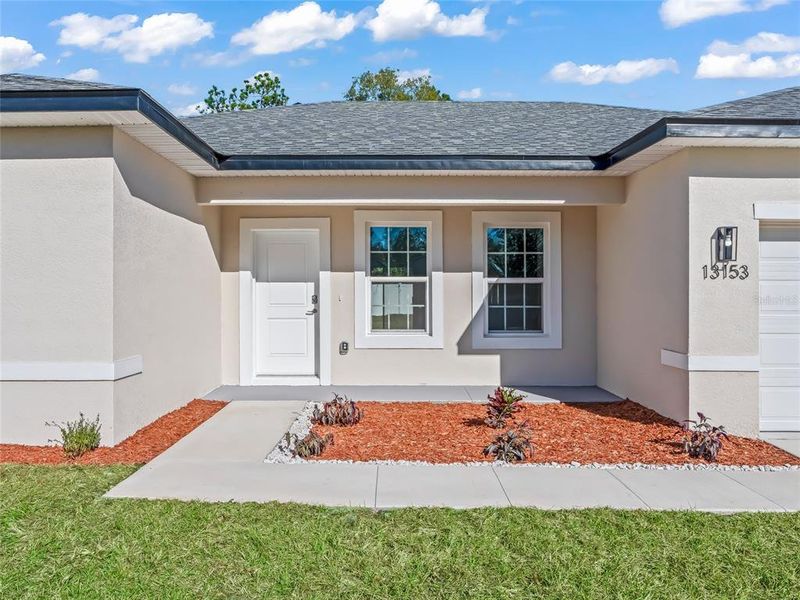 Exterior details and patio area of a home in , Ocala (Image 3).