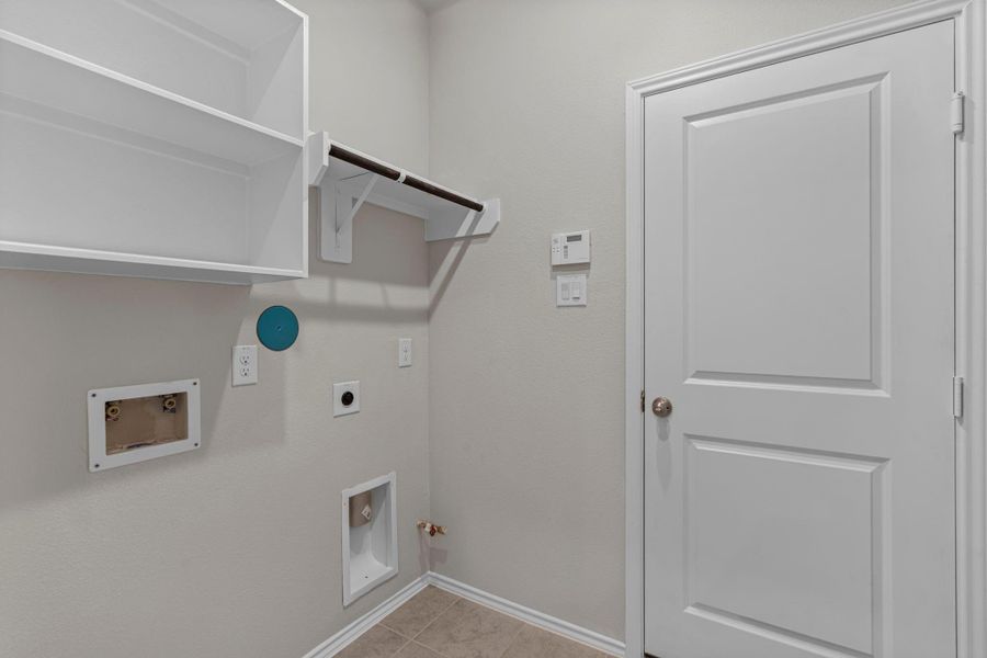 Spacious, unfurnished interior of a new home in Grand Central Park, Conroe (Image 18). Spacious, unfurnished interior of a new home in Grand Central Park, Conroe (Image 18).