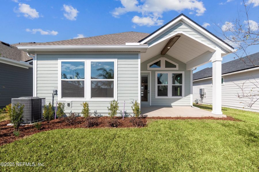 Exterior details and patio area of a home in Crosswinds 40’, Ponte Vedra (Image 21).