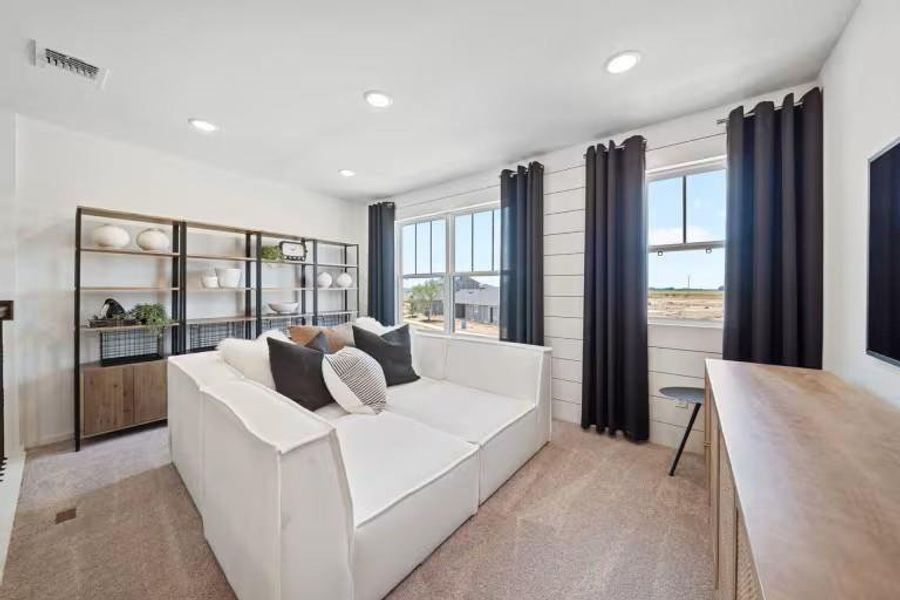 MODEL HOME images may NOT be consistent with the finished product. MODEL HOME images may NOT be consistent with the finished product.