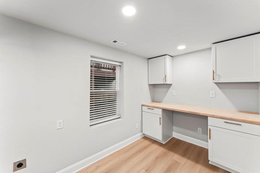 Furnished interior view inside a new home in , Atlanta (Image 9). Furnished interior view inside a new home in , Atlanta (Image 9).