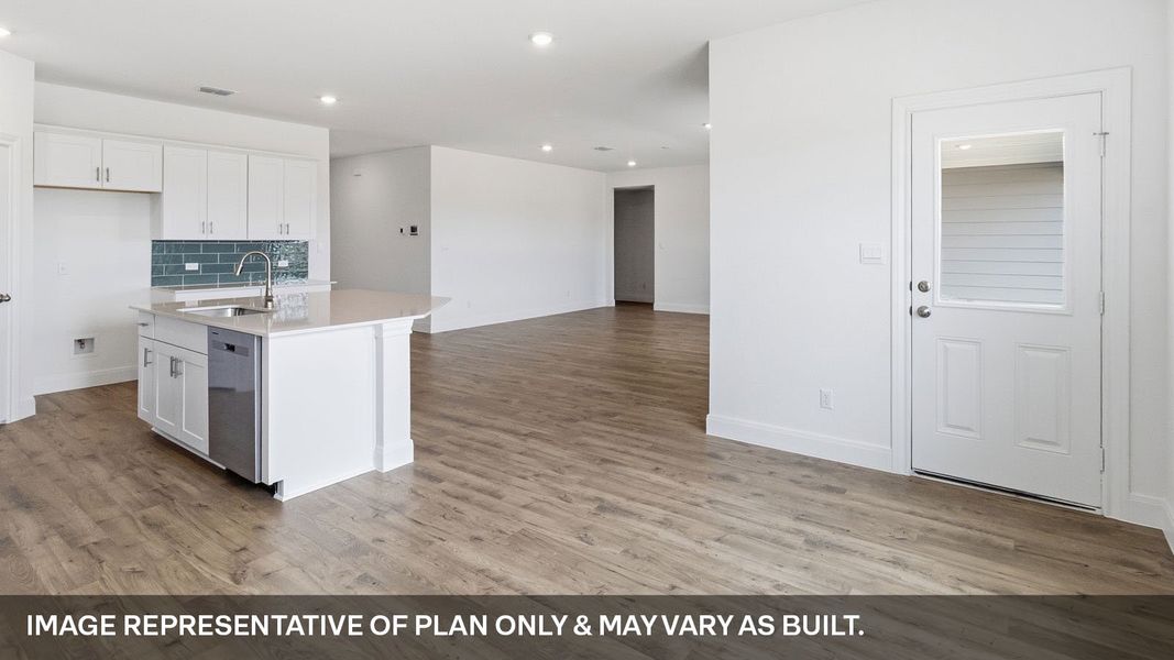 Furnished interior view inside a new home in Riverview, Georgetown (Image 6).